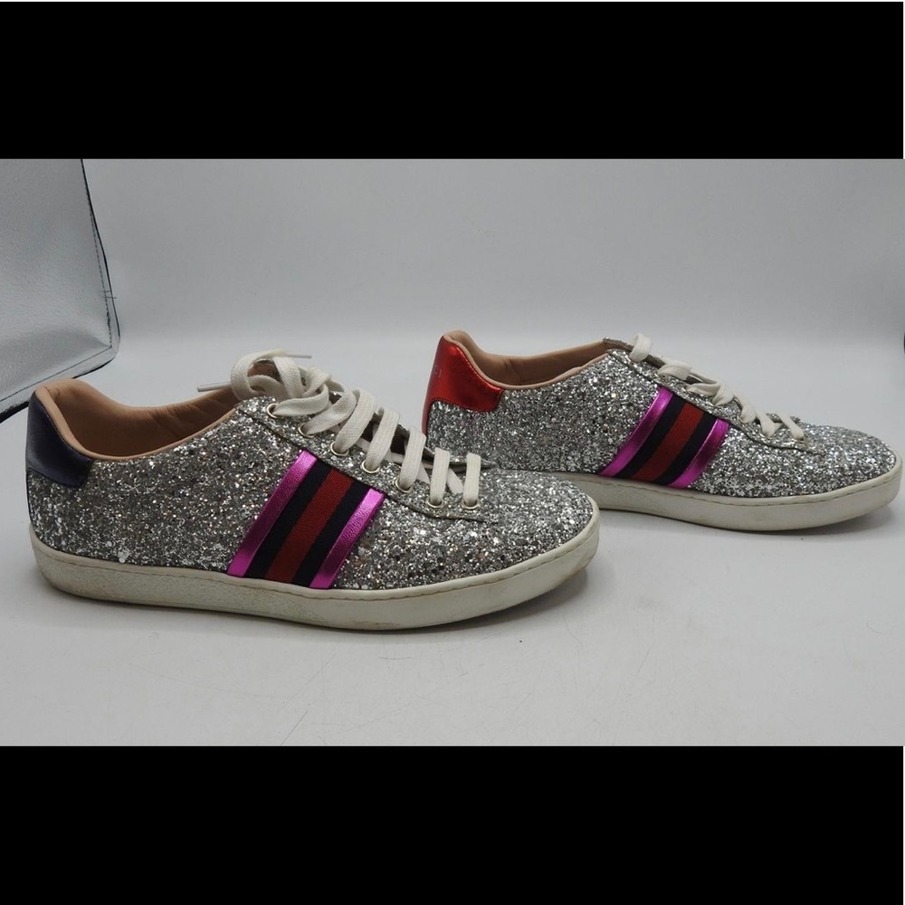 GUCCI ACE GLITTER SNEAKERS runs bigger